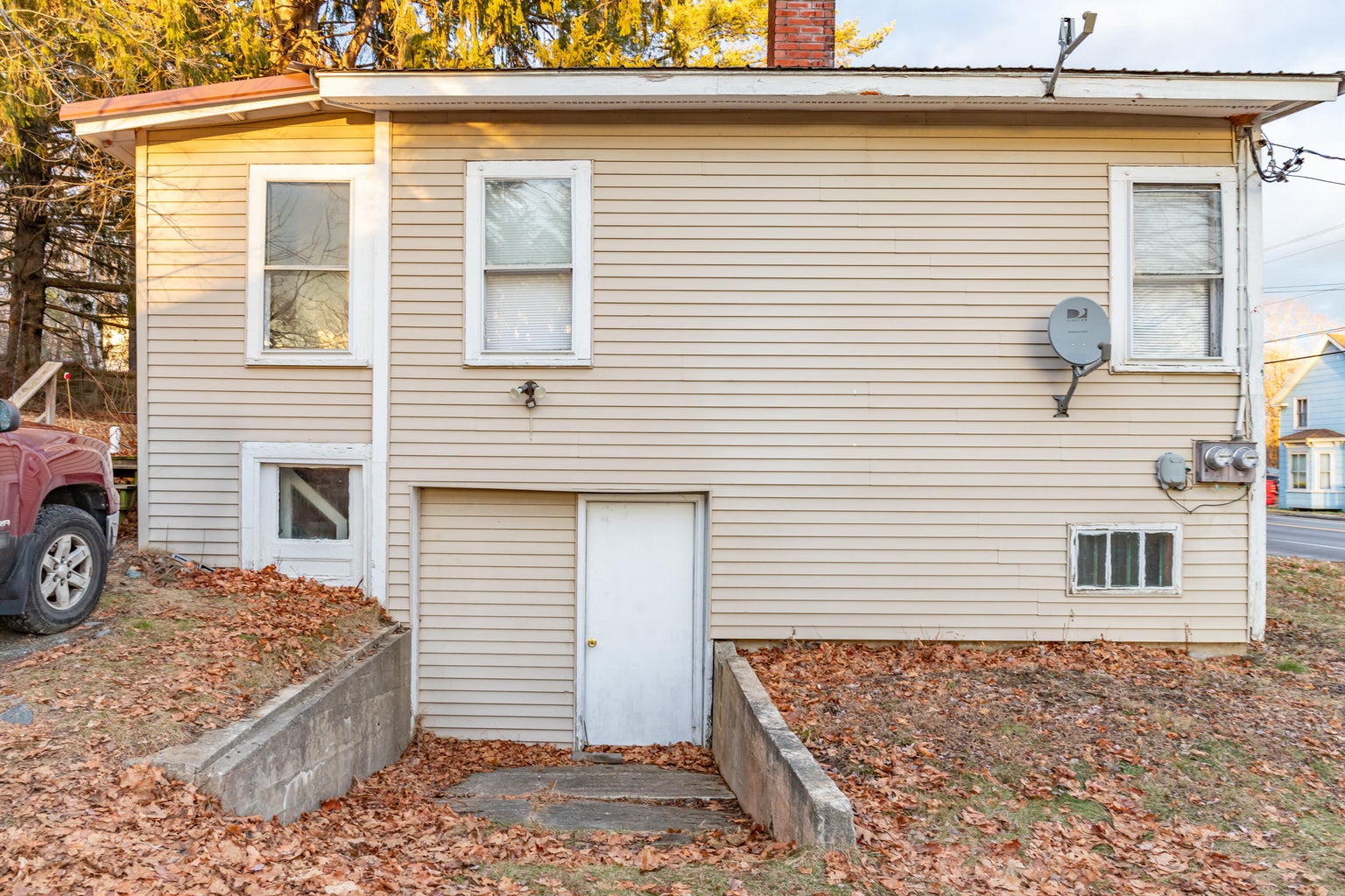 692 Main Road North - Apt. #B